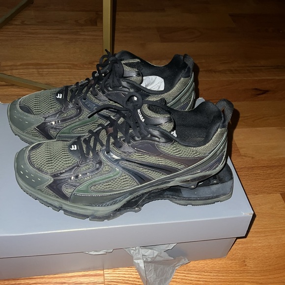 Balenciaga X pander sneaker. Pre loved. Pristine condition. Includes box. - Picture 2 of 5